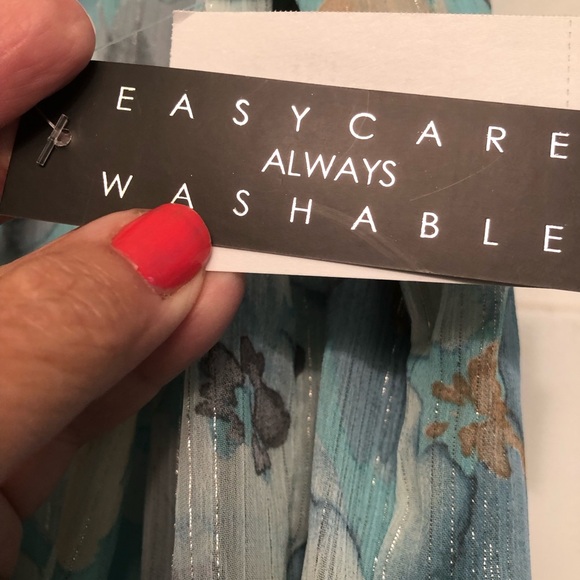 Sara Michelle Light Blue Floral Blouse - Picture 8 of 9